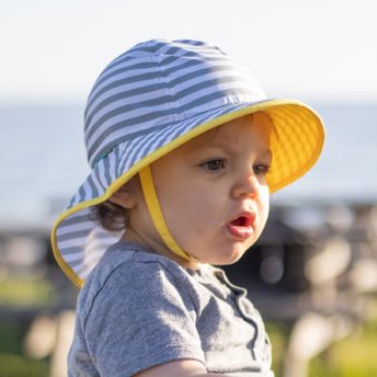 Infant sunsprout hat